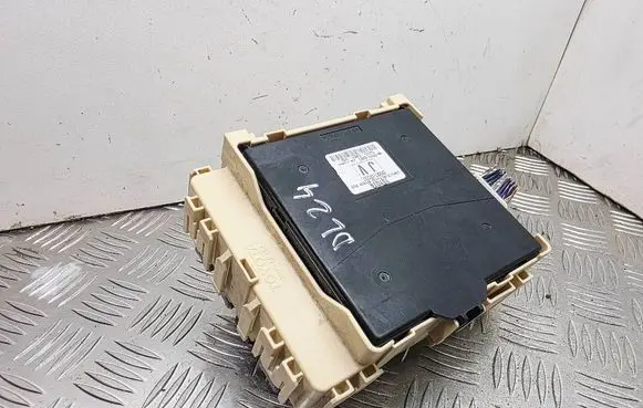 Toyota Auris E180 Other control units/modules 8922102331 83583366