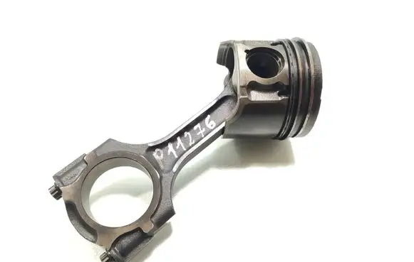 SsangYong Rexton Piston with connecting rod 