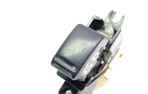 Nissan X-Trail T30 Electric window control switch