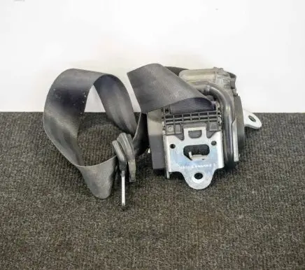 Skoda Octavia Mk2 (1Z) Front seatbelt