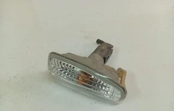 KIA Ceed Front fender indicator light