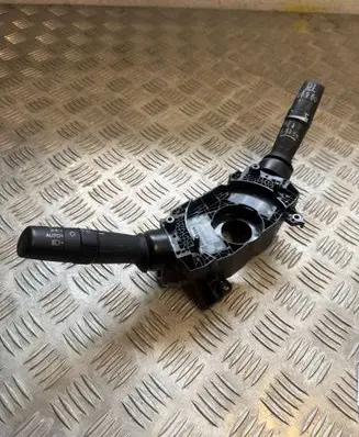 Honda CR-V Indicator stalk M55860