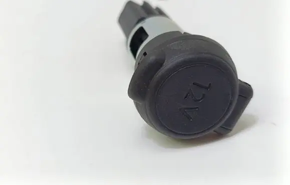 Peugeot 2008 I 12 V Socket (front) 966527767700