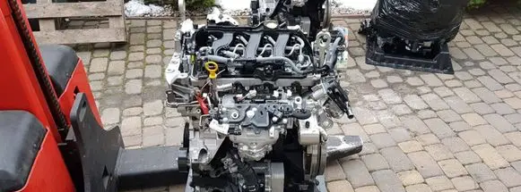 Renault Trafic III (X82) Engine M9R717 100015526R M9R710