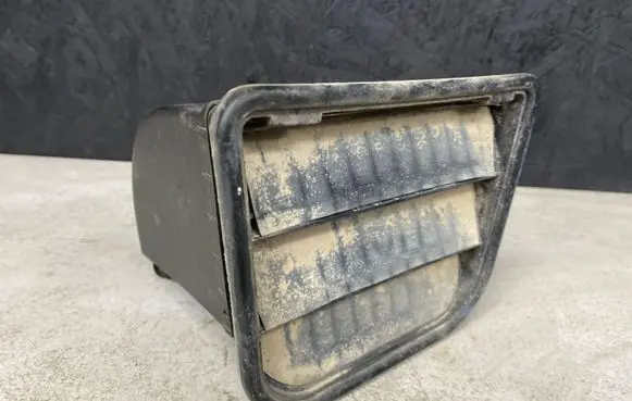 Volvo XC70 Quarter panel pressure vent 9171001
