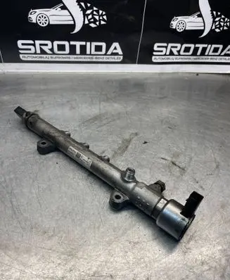 Mercedes-Benz E W212 Fuel main line pipe A6510700495 RD0004 R9144Z240A