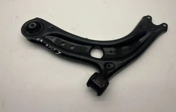 Volkswagen Golf VII Front lower control arm/wishbone 5Q0407151R