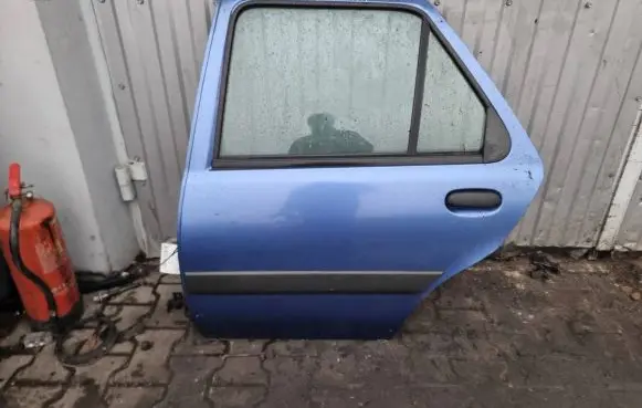 Ford Fiesta Rear door