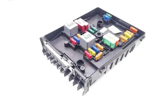 Audi A3 S3 8P Fuse module 1K0937125D