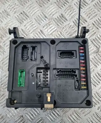 Volkswagen Sharan Fuse module S108152001