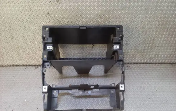Ford Galaxy Radio/GPS head unit trim 6M2118A998