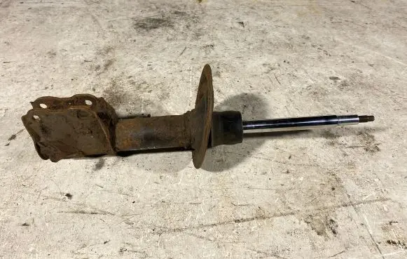 Volvo S40, V40 Front shock absorber/damper