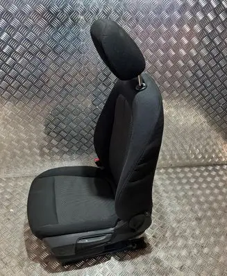 BMW 1 F40 Front driver seat TM27001