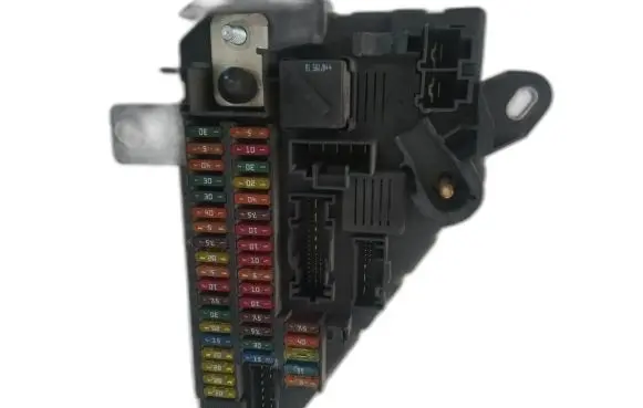 BMW 5 E60 E61 Fuse box set 913883001 9138830-01