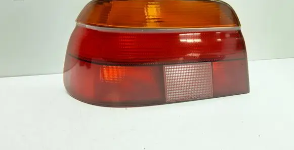 BMW 5 E39 Rear/tail lights 8358031 2VP00724001