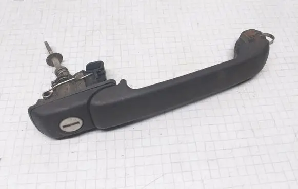 Volkswagen Golf III Front door exterior handle