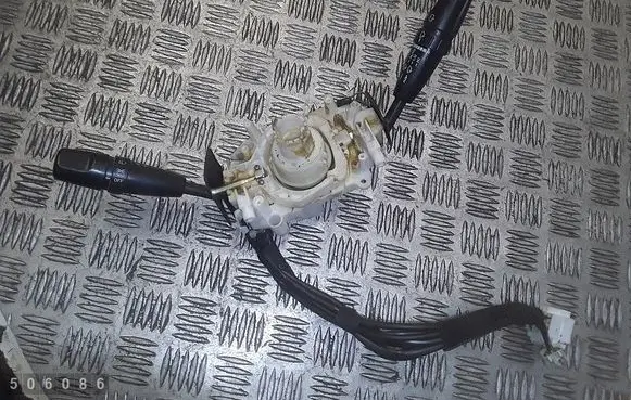 Wiper turn signal indicator stalk/switch