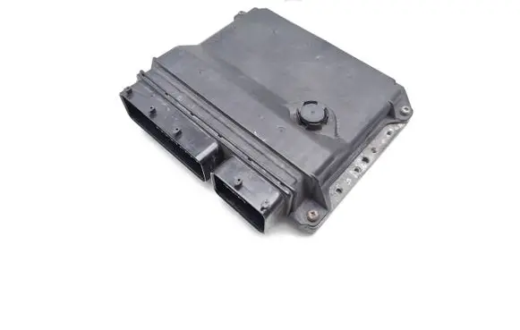 Toyota Avensis T250 Engine control unit/module 89661-05K30 MB275900-5051