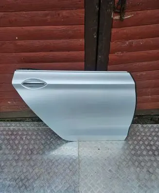 BMW 5 GT F07 Rear door
