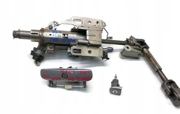 Steering wheel axle set