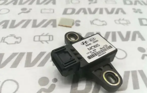 KIA Sorento ESP acceleration yaw rate sensor 956403E000