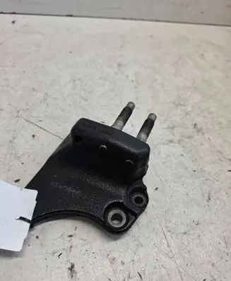 Hyundai Sonata Engine mounting bracket DH1B18