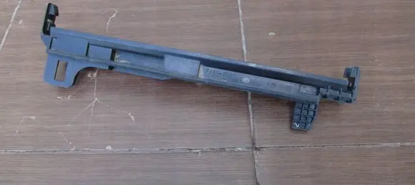 Mercedes-Benz C W204 Radiator mount bracket 0477902903