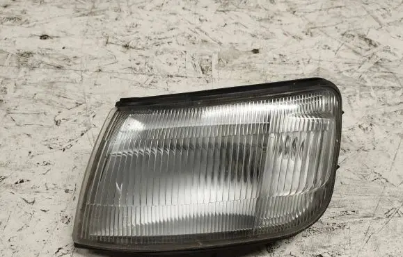 Mitsubishi Space Runner Front indicator light 12037625