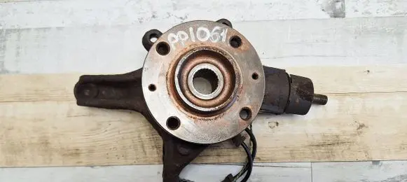 Peugeot 307 Front wheel hub