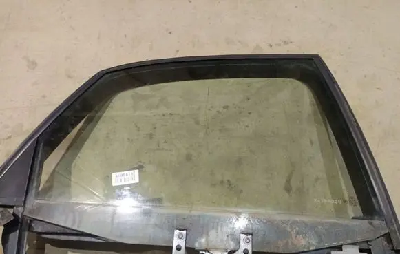 Audi A4 S4 B5 8D Rear door window glass AS2