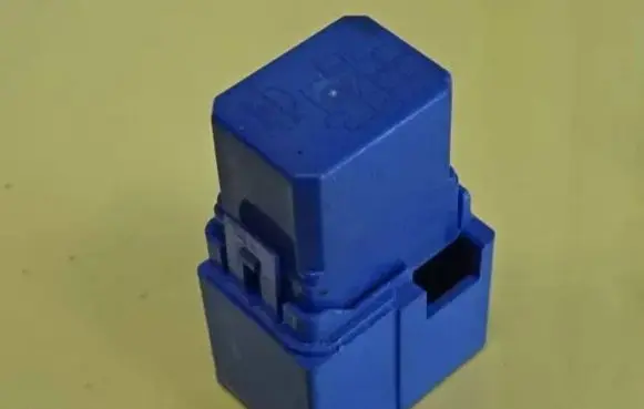 Nissan X-Trail T30 Other relay 2523079945