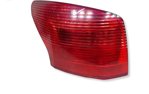 Peugeot 407 Rear/tail lights 151689KASACJA 151689