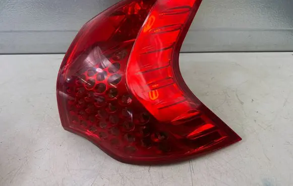 Peugeot 3008 I Rear/tail lights 9683460780