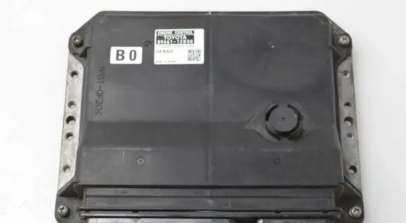 Toyota Auris 150 Engine control unit/module 8966112B00