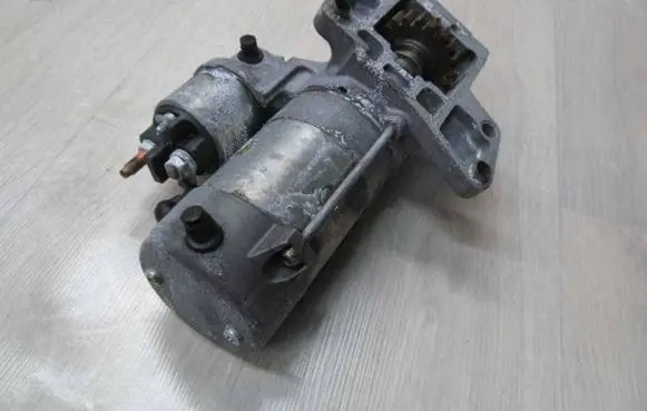 Citroen C5 Starter motor 9649448380 13383