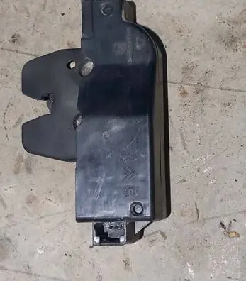 Peugeot 607 Tailgate/trunk/boot lock/catch/latch 9627816980
