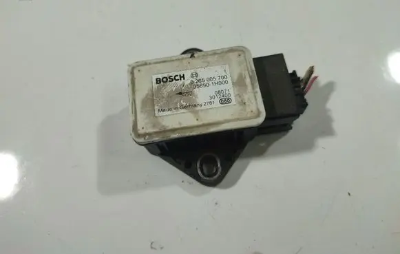 Hyundai i30 ESP acceleration yaw rate sensor 0265005700