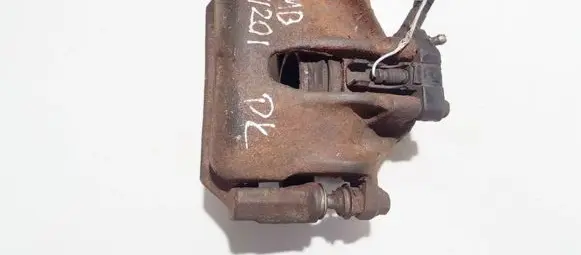 Mercedes-Benz 190 W201 Front brake caliper