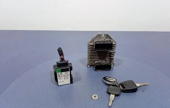 Opel Zafira A Engine control unit/module ECU 09158726