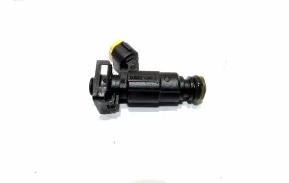 KIA Cerato Fuel injector
