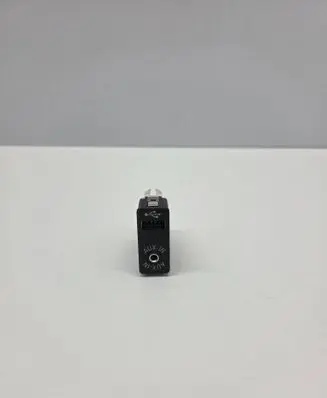 BMW 5 F10 F11 AUX in-socket connector 9237653 WMERCA77