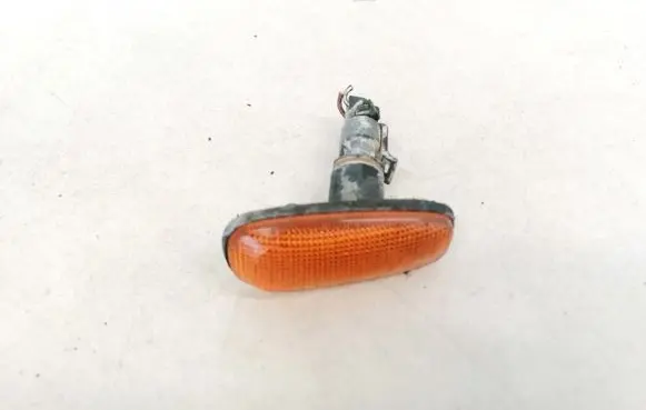 Opel Astra G Front fender indicator light 90573051 066501