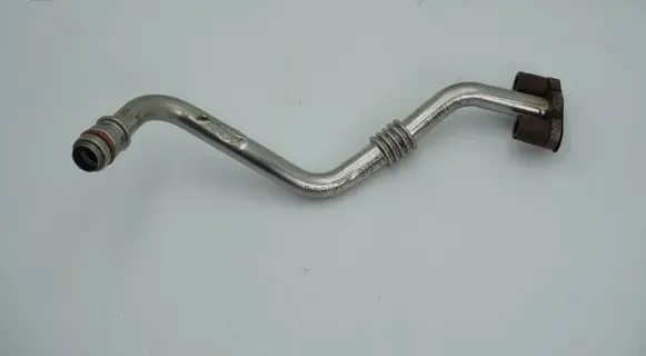 Renault Clio IV Oil cooling pipe 