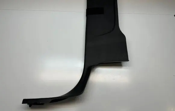 (C) pillar trim