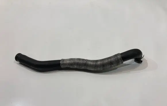 BMW 7 E65 E66 Engine coolant pipe/hose