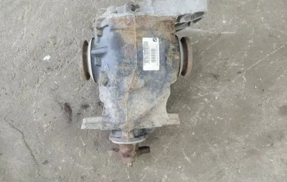BMW X1 E84 Rear differential 7566185 E2033V323 891008206190008