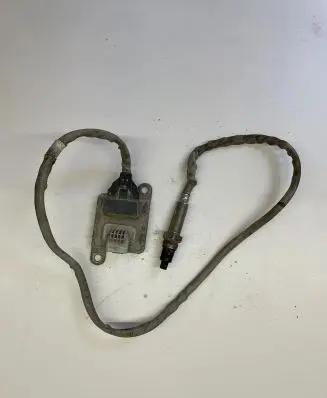 Renault Trafic III (X82) Lambda probe sensor 227908539R A3C0069070001 SNS147A