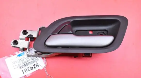 Honda FR-V Front door interior handle