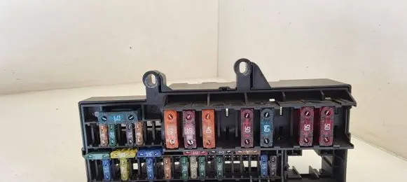 BMW 7 E65 E66 Fuse module 6900582