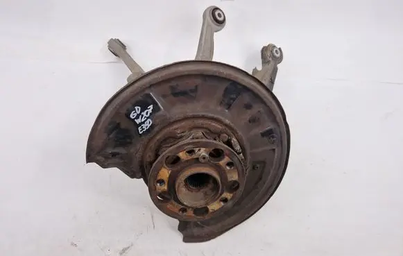 Mercedes-Benz E C207 W207 Rear wheel hub spindle/knuckle A20407FI2 A2043521488 A20409FI2